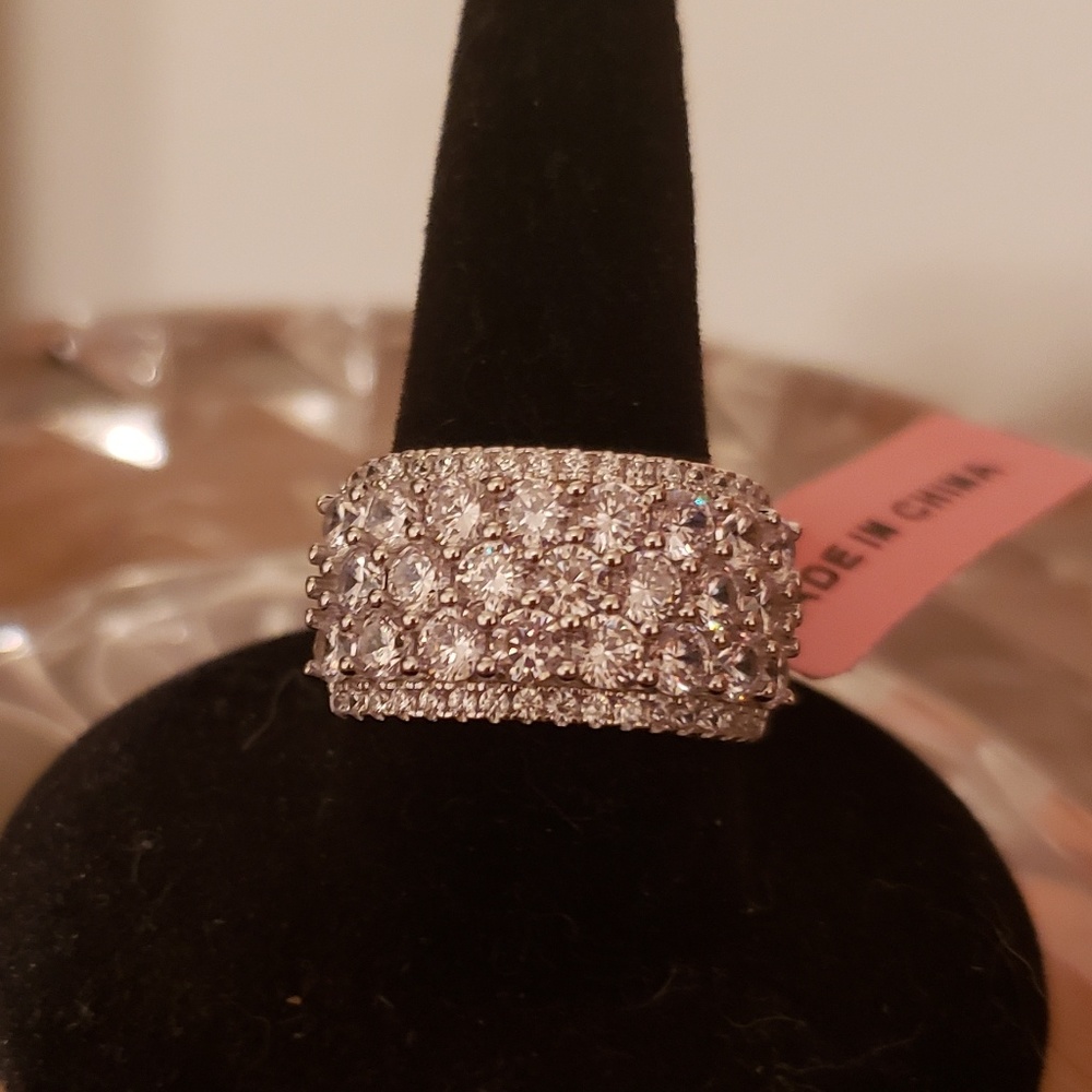 LUSTRO STELLA cz band ring